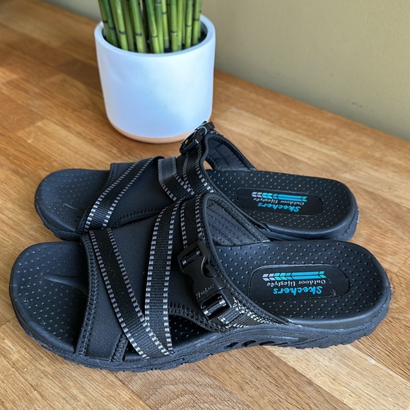 Sandals SKECHERS WOMEN'S REGGAE - Outdoor Lifestyle SANDAL, Size 8 - Picture 3 of 7